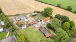 Conversion Opportunity in WInfarthing photo
